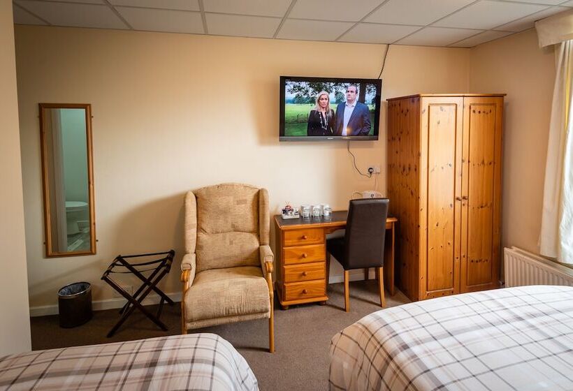 پانسیون Aarondale Guest House