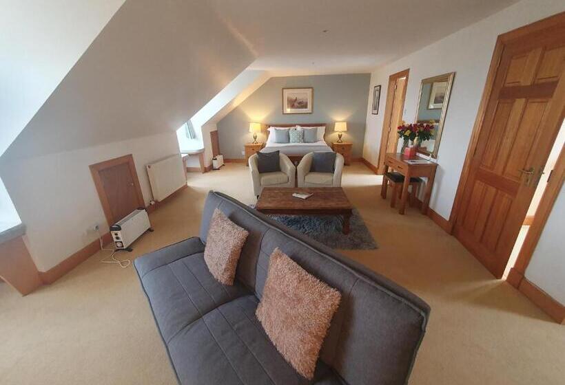بنسيون Appin Bay View