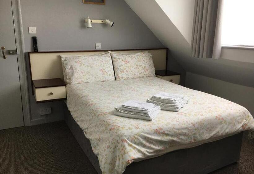 פנסיון Avoca Villa Guest House