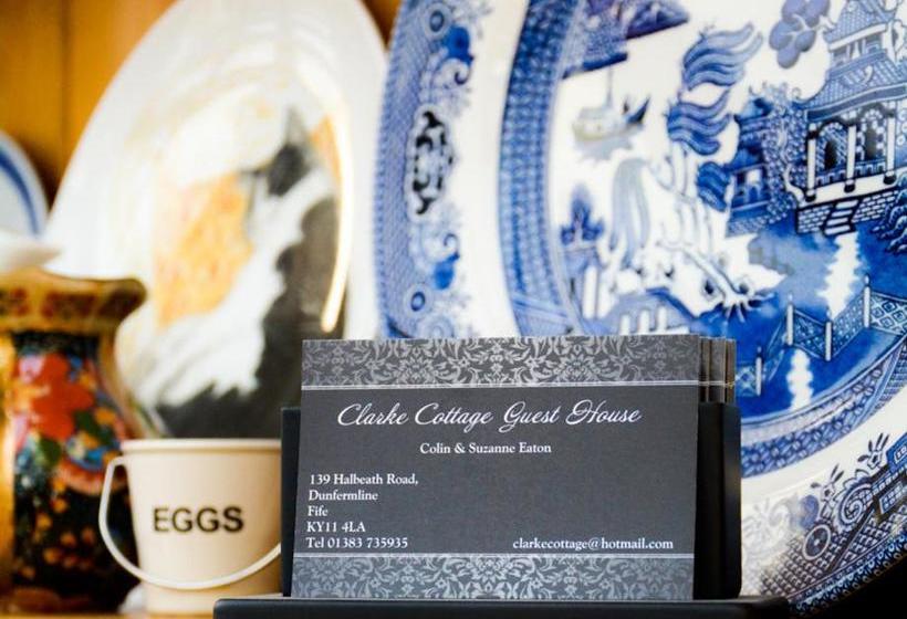 Pensão Clarke Cottage Guest House