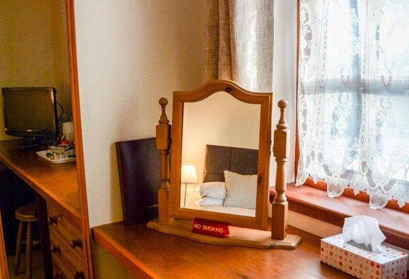 Pensão Clarke Cottage Guest House