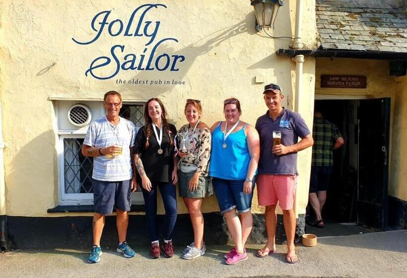 فندق صغير Jolly Sailor Inn