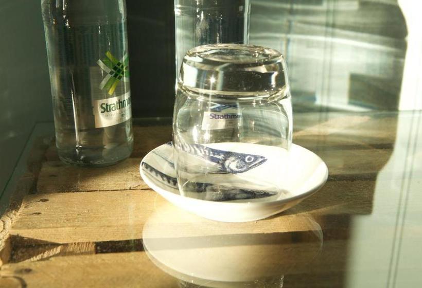 فندق صغير The Ship Inn
