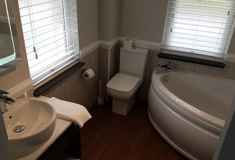 پانسیون Maclean Guest House