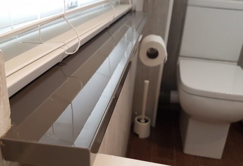 پانسیون Maclean Guest House