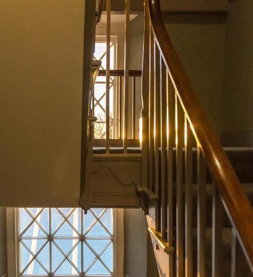 پانسیون Top Joe S Townhouse