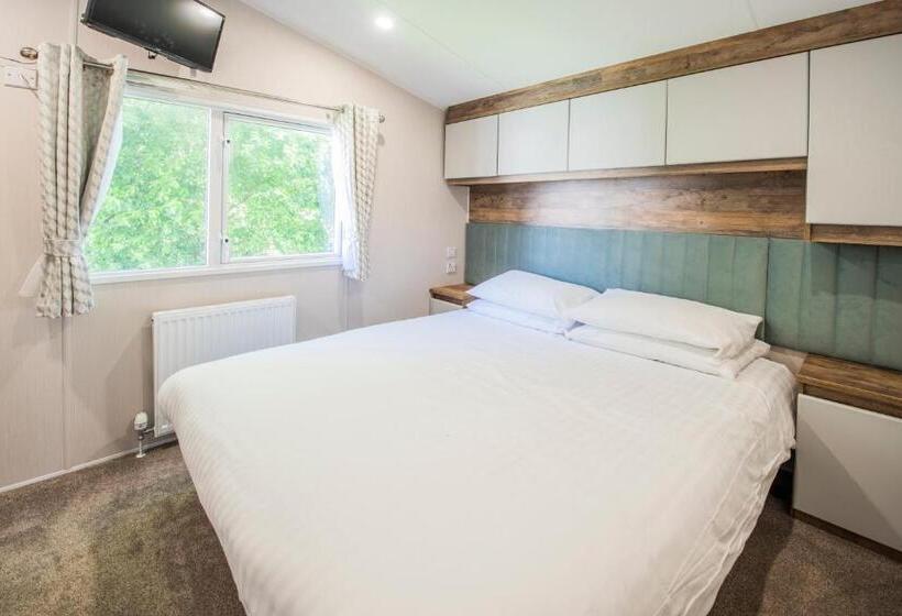 리조트 Trelawne Manor Holiday Park