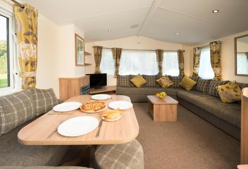 리조트 Trelawne Manor Holiday Park