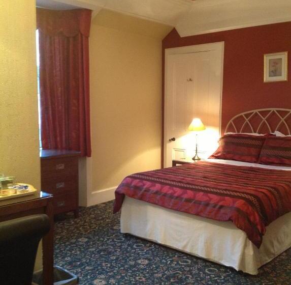 פנסיון Moraydale Guest House