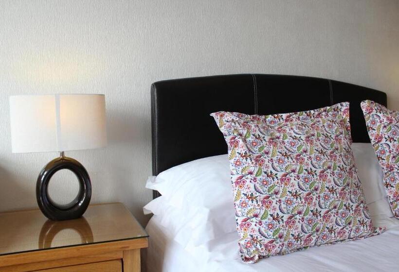 پانسیون The Ashley