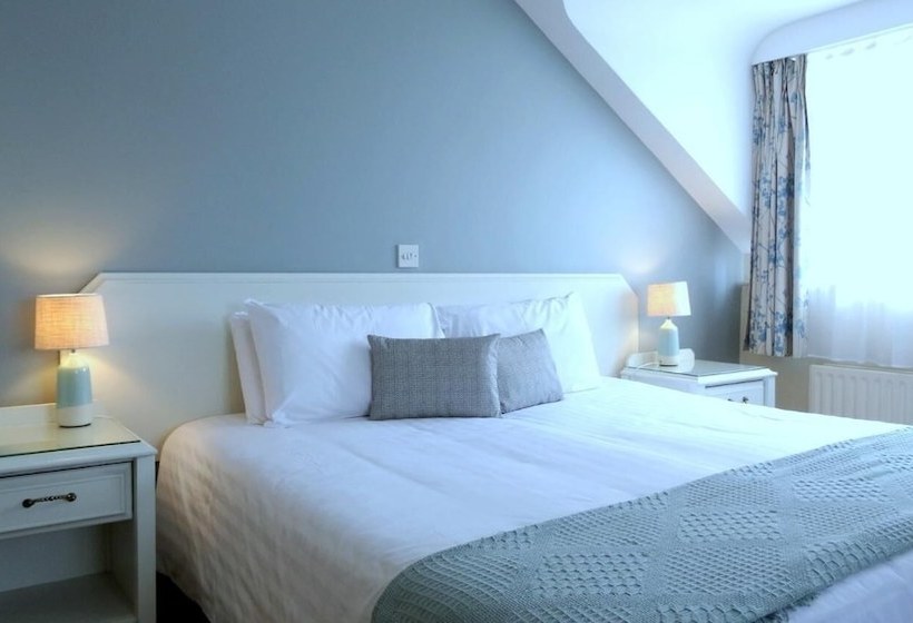 펜션 The Lough & Quay Guest Accommodation