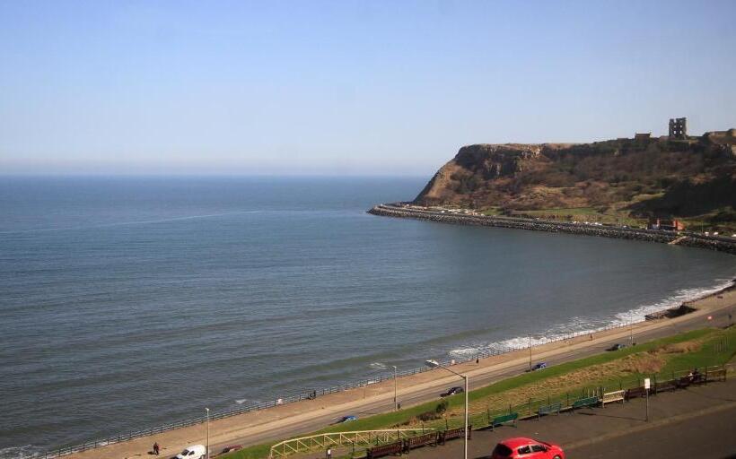 بنسيون The Paragon   Guest Accommodation