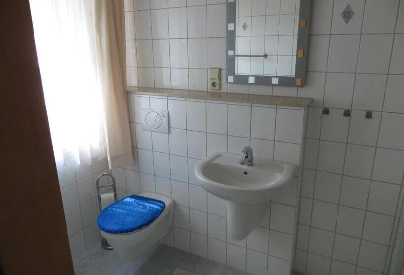 بنسيون Ferienwohnung & Zimmervermietung Wolf