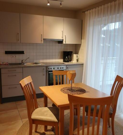 ユースホステル Weingut Und Gästehaus Apel