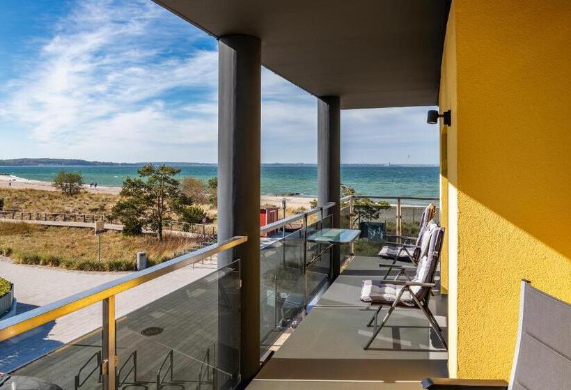 Seaside Strand