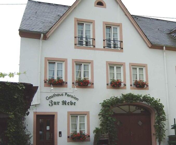 호스텔 Gasthaus Zur Rebe