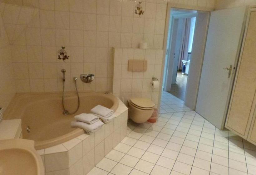 ペンション Winzergasthof Zum Kellerstübchen