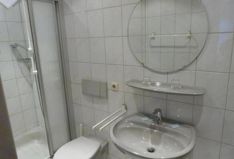 ペンション Winzergasthof Zum Kellerstübchen