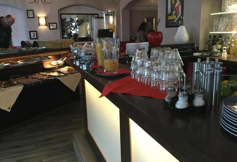 פנסיון Kulisse Apartments