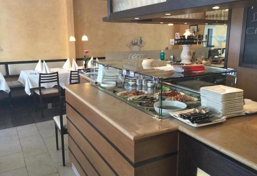 פנסיון Kulisse Apartments