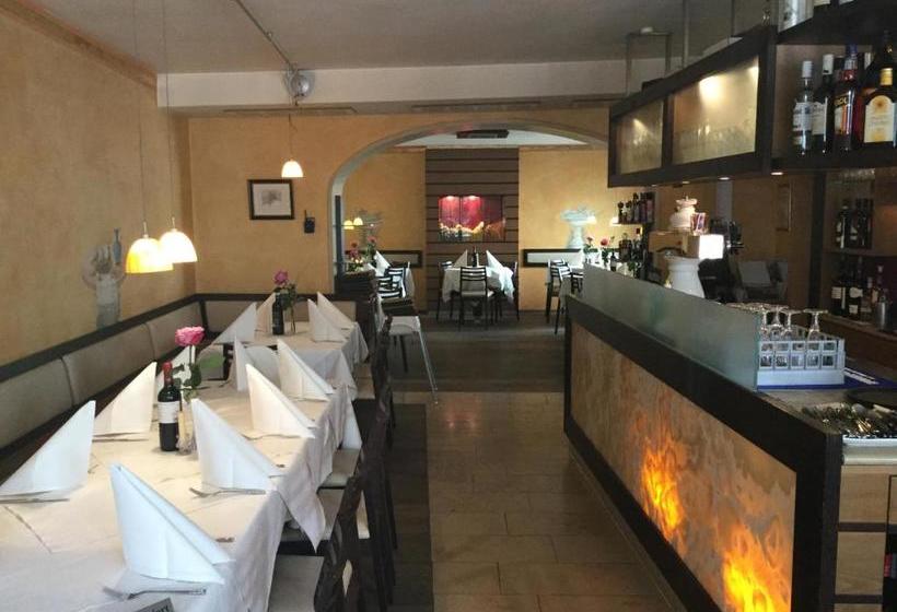 פנסיון Kulisse Apartments