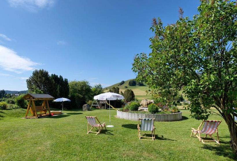 هاستل Gasthaus Löwen
