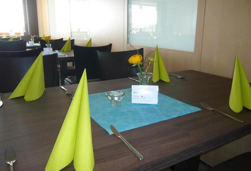 ユースホステル Landgasthof Felsenkeller