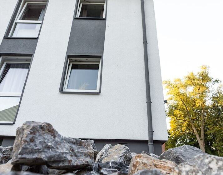 Пансион Haus Am Park  Ihr Gästehaus In Velbert