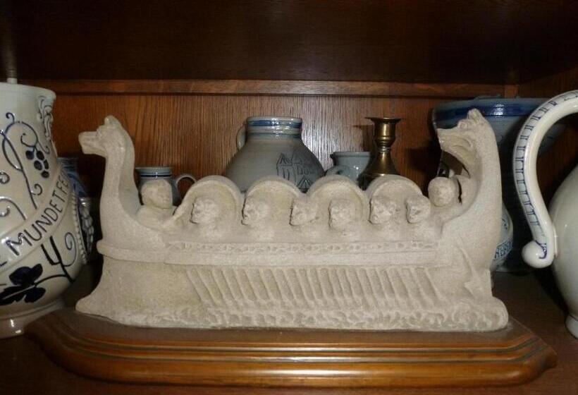 ペンション Wein  Und Gästehaus St. Aldegundishof