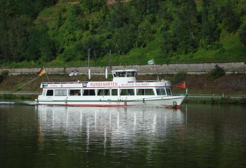 ペンション Wein  Und Gästehaus St. Aldegundishof