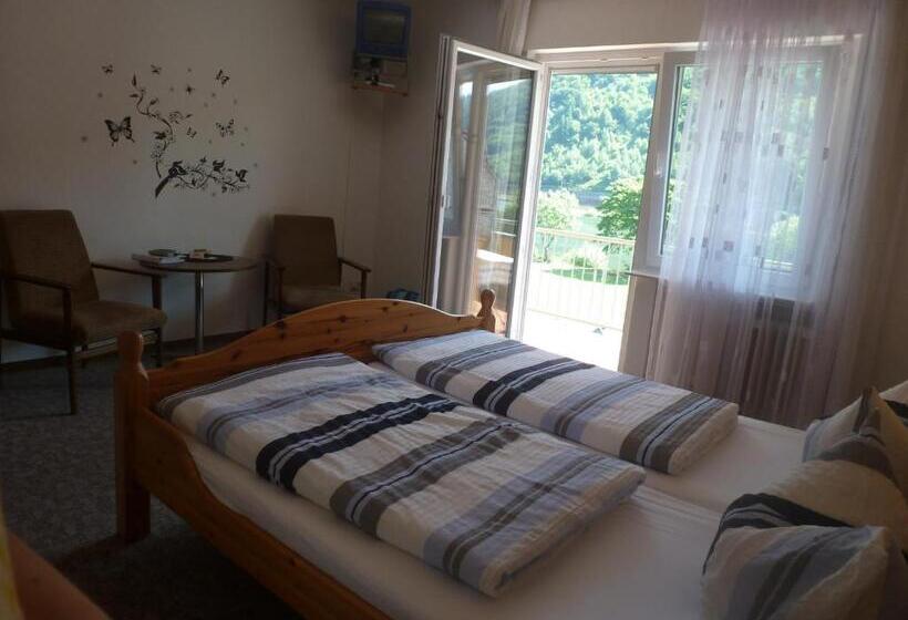 ペンション Wein  Und Gästehaus St. Aldegundishof