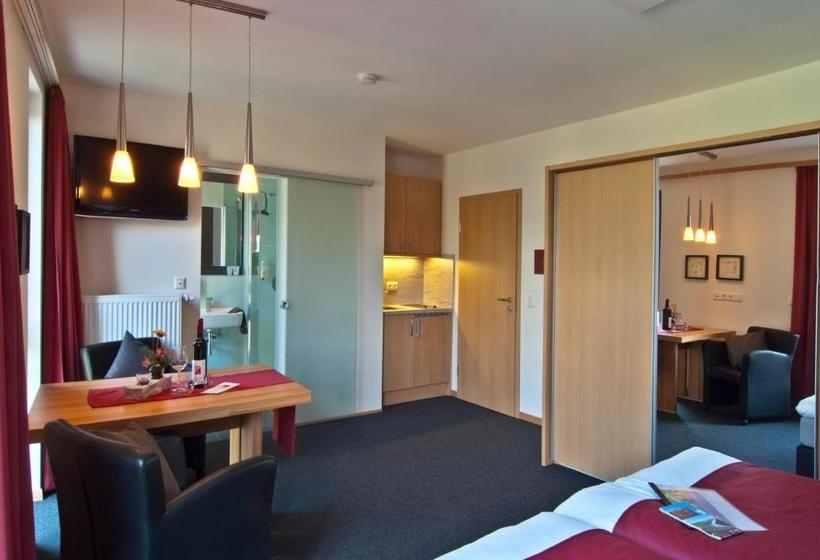 펜션 Gästehaus Und Weingut Bernd Frieden