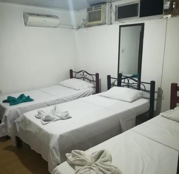 پانسیون Hostal El Mohan