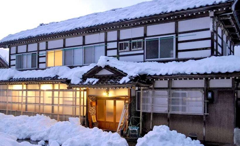 بنسيون Guest House Takazuri Kita