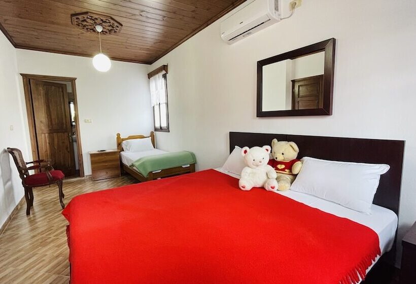 پانسیون Denis Guest House