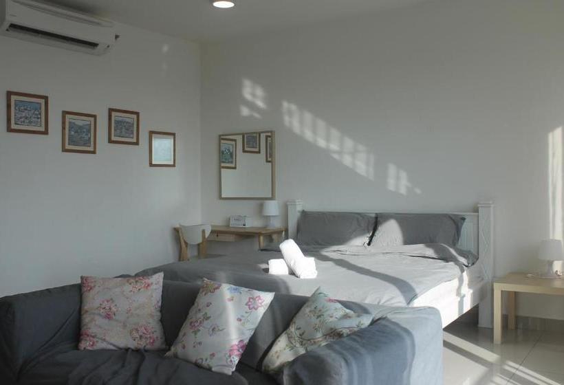 Threefour Guesthouse For 26 At Trefoil Setia Alam