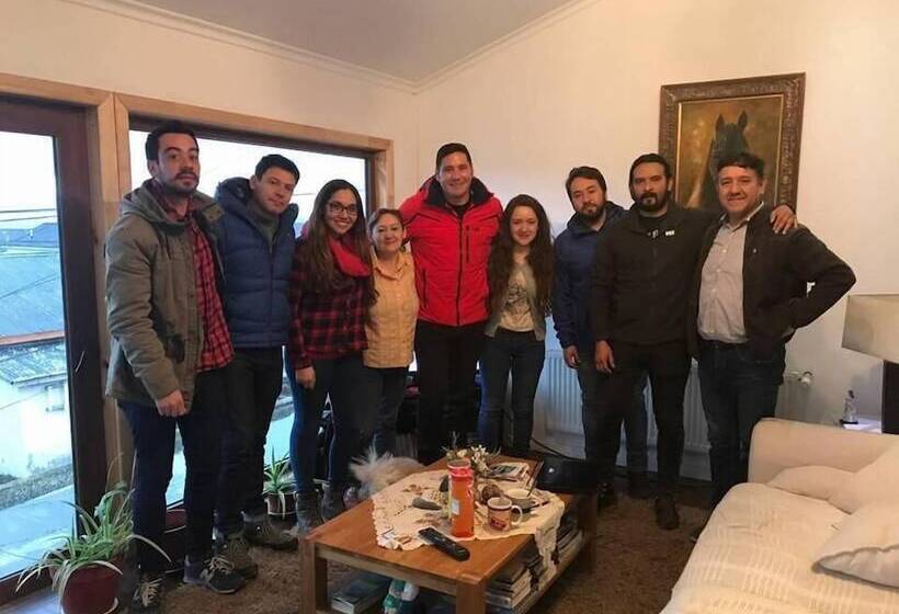 بنسيون Hostal Akainij