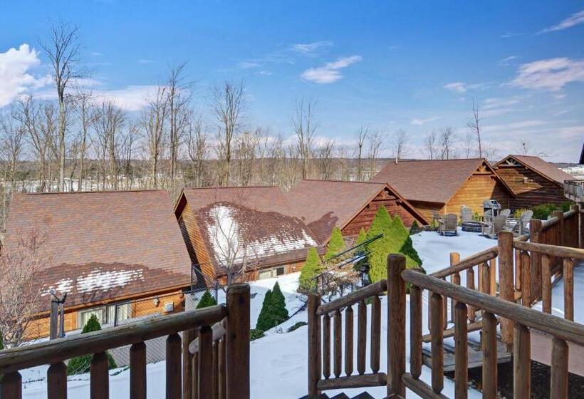 هتل The Lodges At Sunset Village