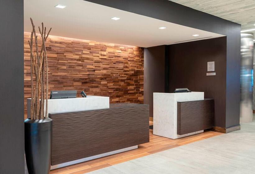 호텔 Courtyard By Marriott Cleveland Elyria