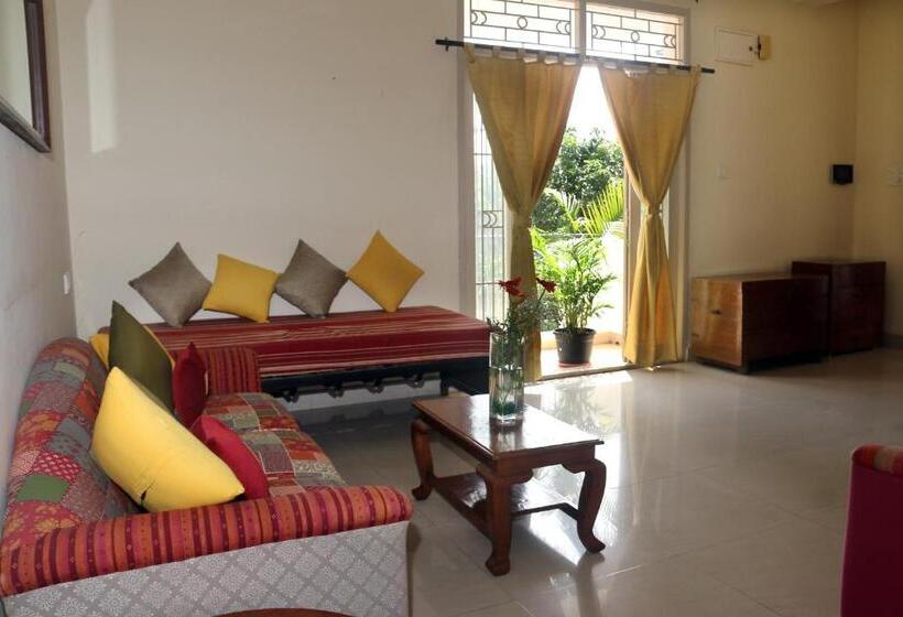 تختخواب و صبحانه Happy Planet