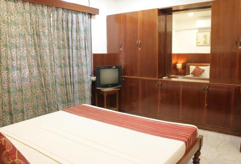 تختخواب و صبحانه Happy Planet