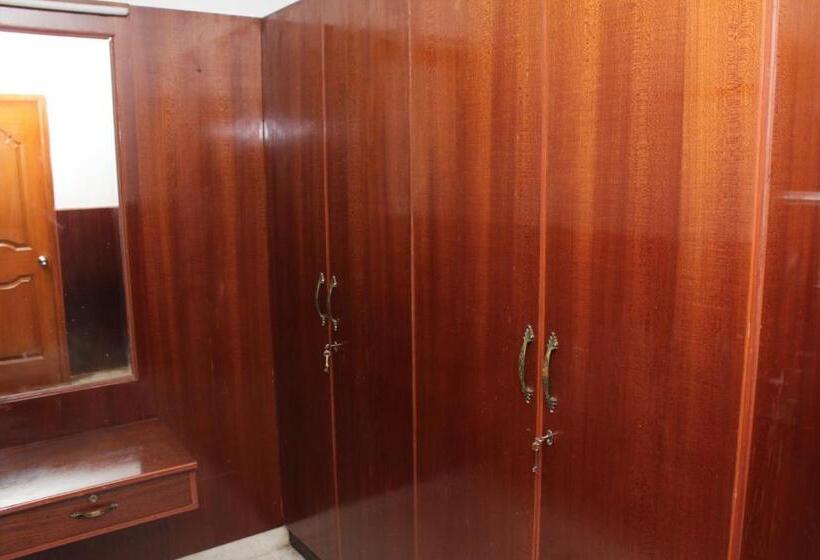 تختخواب و صبحانه Happy Planet