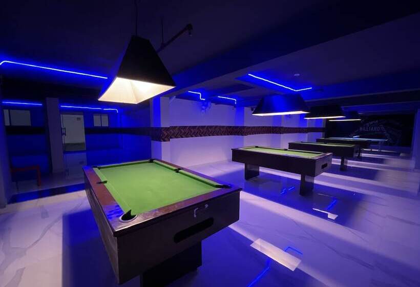 فندق Aryaan Resort And Residences