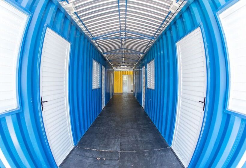 פנסיון Residencial Villa Container