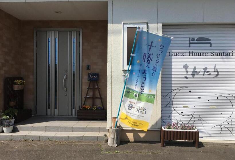 פנסיון Santari