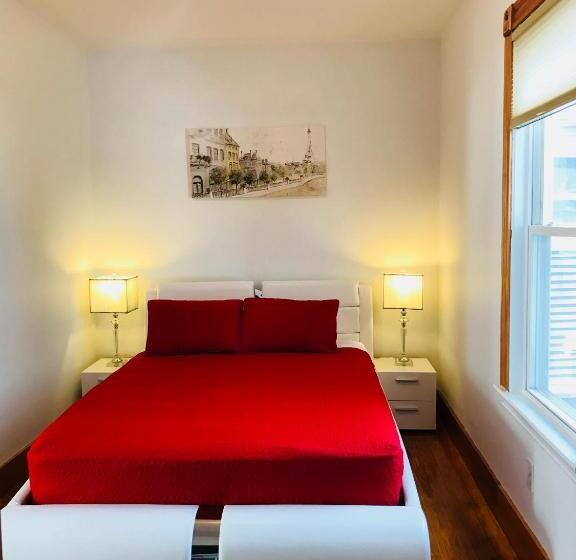 تختخواب و صبحانه Boston Lodge And Suites