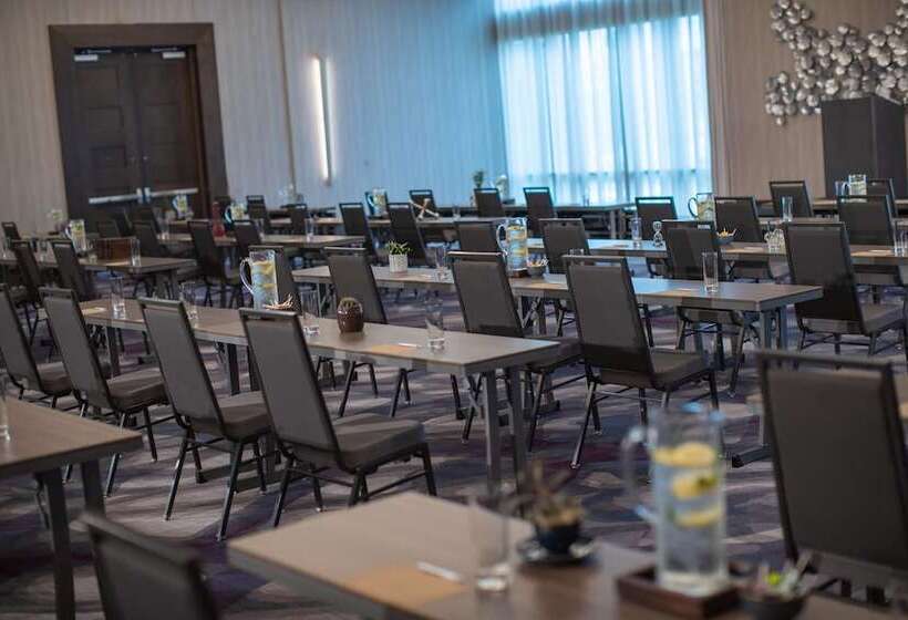 فندق Renaissance Columbus Westervillepolaris