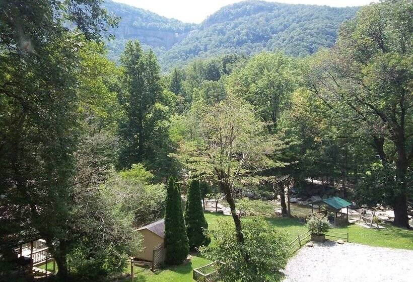 ホテル The Evening Shade River Lodge And Cabins