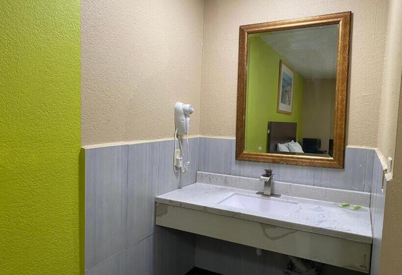 4 Star Motel