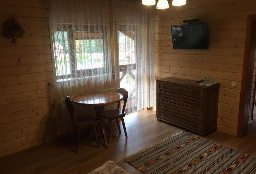 بنسيون Guesthouse Kolo Druziv